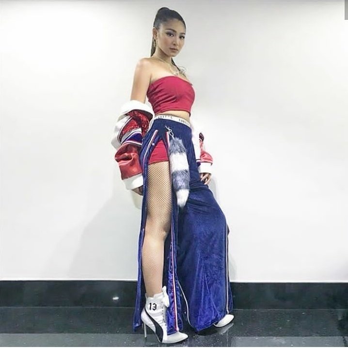 jethgregorgeous's tweet photo. My illustration of Nadine 's one of her outfits from their concert.

Follow @jethgregorgeous (me) for more😘😘 #art #sketch #illustration #nadinelustre #jadine#jamesreid #revolutionthejadineconcert #MeetGioAndJoanneOnMarch31 #NeverNotLoveYou https://t.co/afs5DCJR9A
