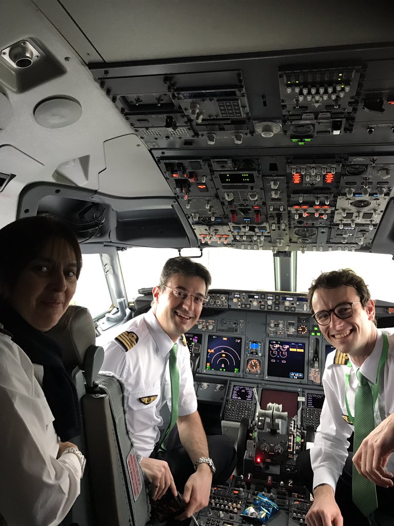 Nath_Stubler's tweet photo. Bienvenue ce matin au F-HTVI. Merci à l'équipage et à l'équipe technique !👍 @TVFDeliveryTeam @transaviaFR @BoeingAirplanes https://t.co/IIAqzD14eo