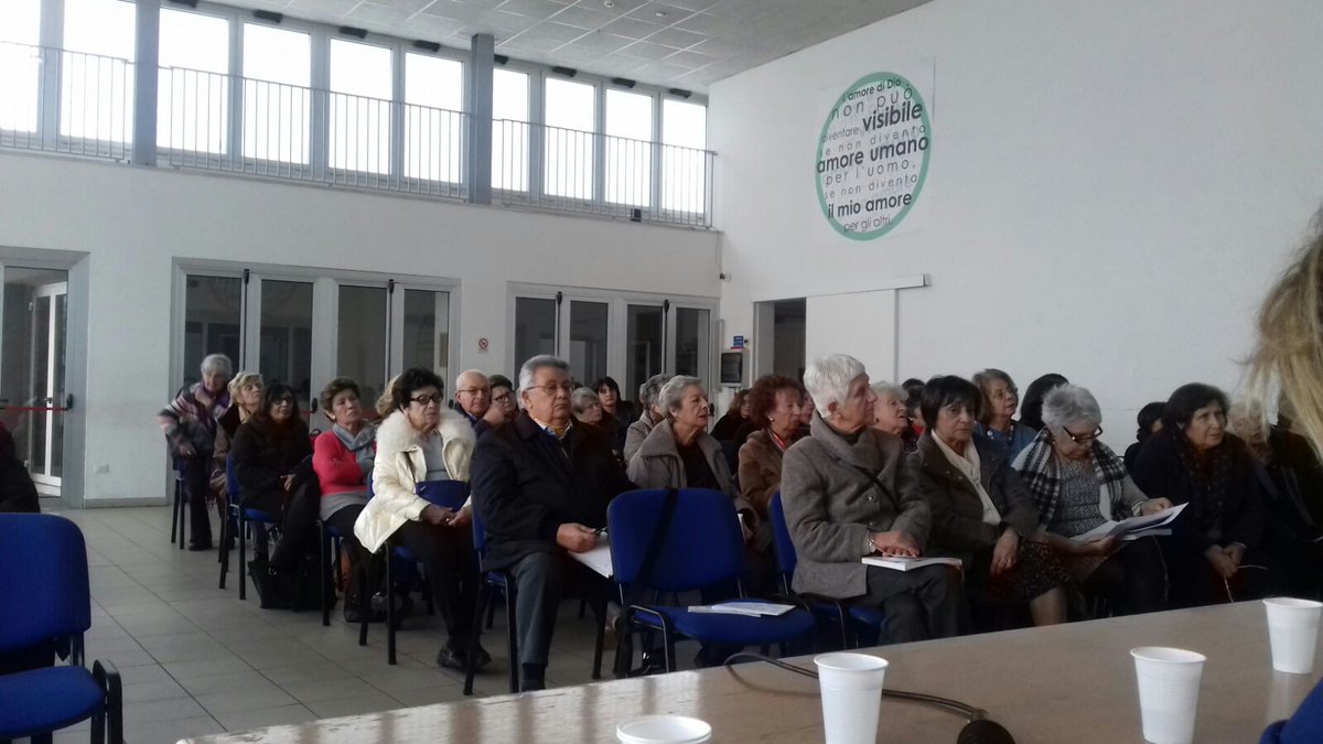 CaritasRoma's tweet photo. Alla parrocchia di San Frumenzio ai Prati Fiscali oggi la presentazione del Rapporto Povertà @CaritasRoma https://t.co/YYrS0ItrOn