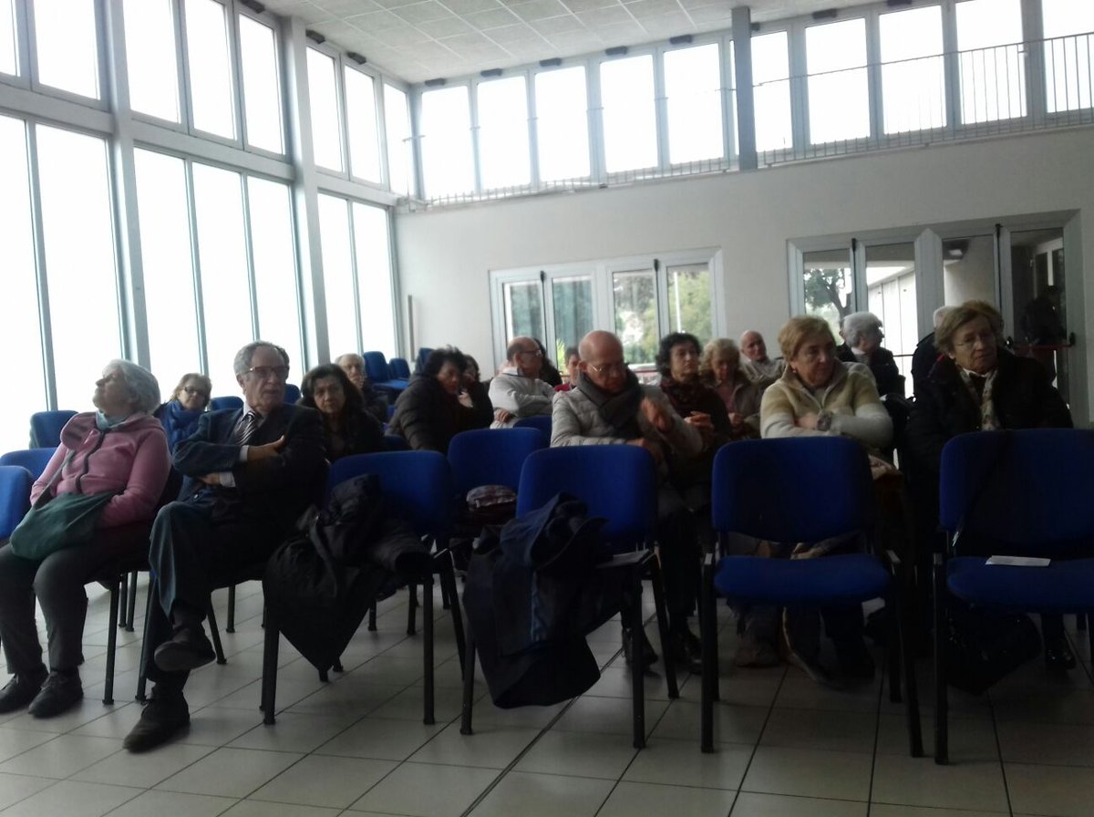 CaritasRoma's tweet photo. Alla parrocchia di San Frumenzio ai Prati Fiscali oggi la presentazione del Rapporto Povertà @CaritasRoma https://t.co/YYrS0ItrOn