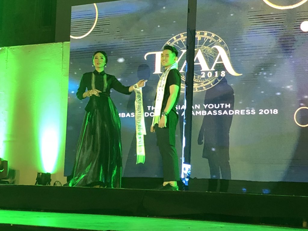 USTCTHMSC's tweet photo. Our very own Azusa Masu & Benjamin Gutierrez in their formal wear.
#TeamCTHM
#BenjaWIN
#MASUsungkitAngKorona πππ https://t.co/HDj9Gu2P6Q