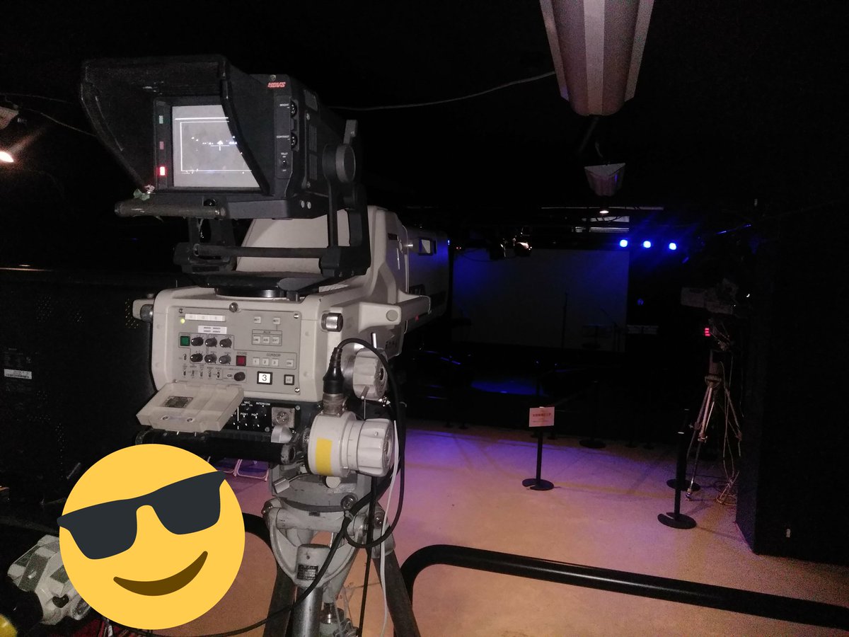 BMP_Official's tweet photo. 本日は中野のライブハウスでの収録兼画出しを行いました！
スタンダードカメラを2台運用しましたが撤収が1時間で終わり自己ベストを更新しました！☺
次回は配信です〜！ https://t.co/BQvi0seZJv