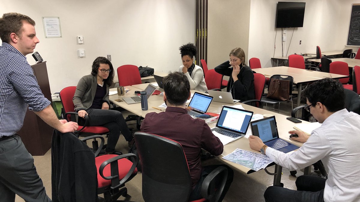 OntarioPlanners's tweet photo. Students from the accredited #planning programs have broken out and are hard at work on the cast study of InnoTech Park that is generously provided by @GreaterSudbury. #oppicc #futureRPPs #PlanningStudents https://t.co/ZHXO98wImE
