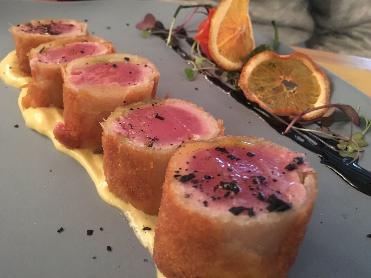 gruppogmi's tweet photo. Ya tenemos preparados nuestro "Atún rojo de Cádiz" en @MamaBistro2015.

Aprovecha la tregua que nos dará el tiempo durante unas horas y vente a comer con nosotros 😋

Disfruta de la mejor velada en nuestra compañía 😊 https://t.co/5OGCr8ZqAo