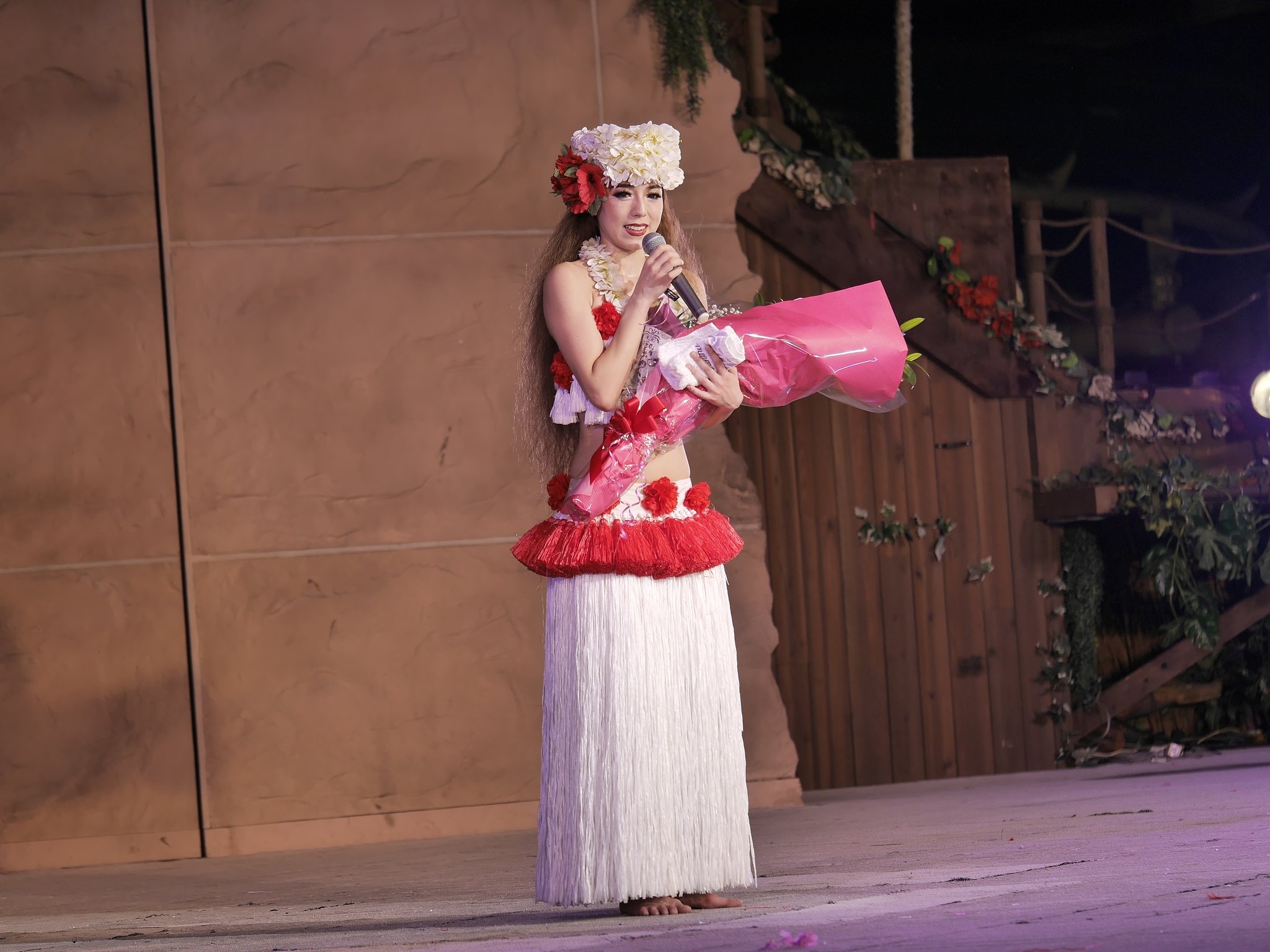 美品】スパリゾートハワイアンズ マヒナ千鶴の軌跡 DVD おまけ付き