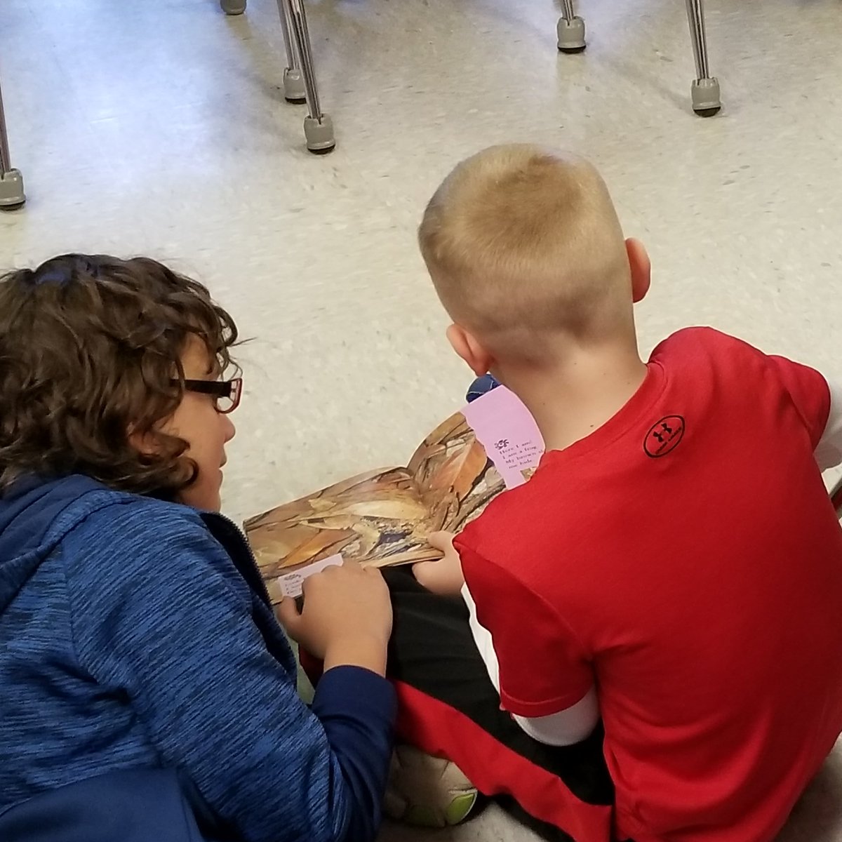 McKinneysMinion's tweet photo. What a great Dr. Seuss week!  Guest readers, Dr. Seuss books and time with our 5th grade reading buddies! https://t.co/w6LODojSvf