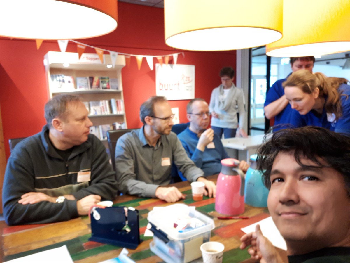 D66PN's tweet photo. Even een campagne break: aan de slag voor @NLDOET bij @BiebOostland voor de @speelharlekino. Nu koffie ☕ https://t.co/rrZrPDBrQI