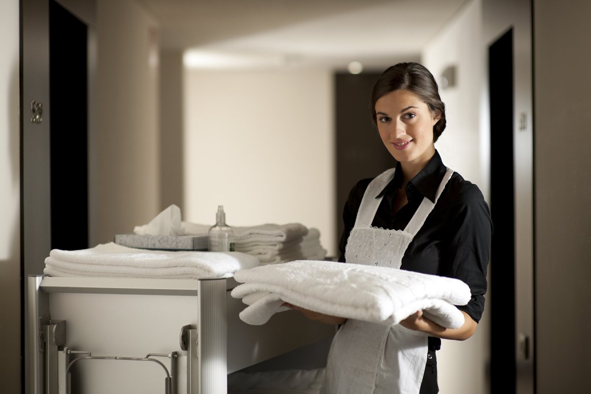 Housekeeping - We are looking for two cleaners for a short contract at the end of March for a five star hotel based in #Hook. If you are interested visit our job site : ow.ly/vbUf30iQZ0S #Cleaning #Housekeeping #Cleaners #Jobs #Recruiting