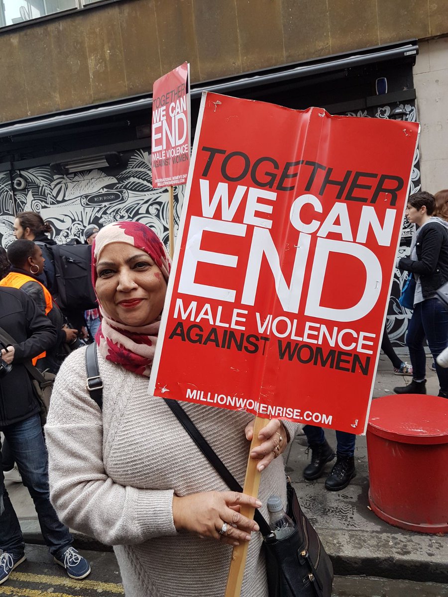SaferTogether1's tweet photo. #deedsnotwords #millionwomenrise #MeToo

Lancashire women out on the streets of London today. @HARVLancashire @paladinservice https://t.co/OmCJKZAdxF