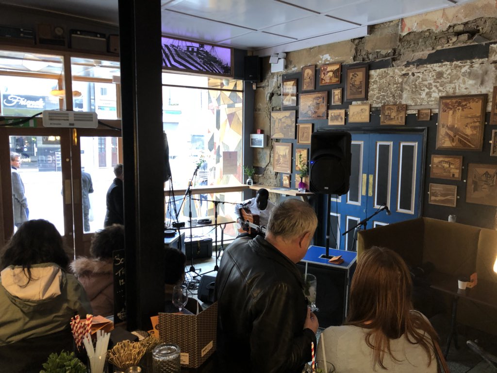 The awesom <a href="/danny_kalima/">Danny Kalima</a> on now with <a href="/LakeofStars/">Lake of Stars</a> #LOSLondon #Walthamstow