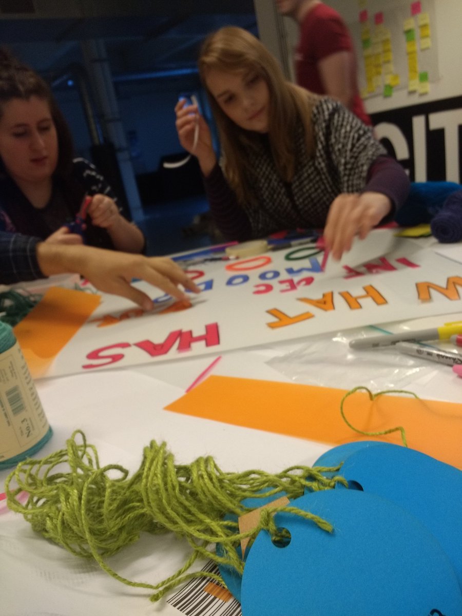 design_kendall's tweet photo. Ready to hit the streets #GSJam #gsjDundee https://t.co/IQfrDrsYLS