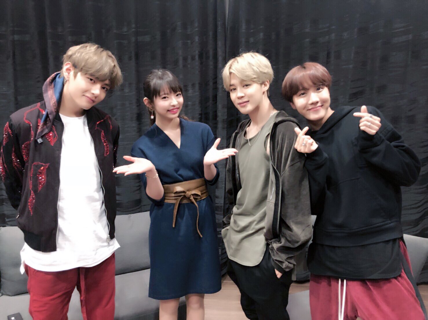 Video Bts J Hope Jimin V At Tokyo Mx Tv Otoboke Pops