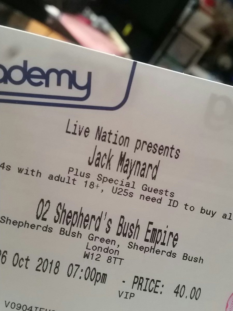 lisa10320's tweet photo. Happy birthday to me 😃 best birthday present @Jack_Maynard23 https://t.co/0Gj74mhCRM