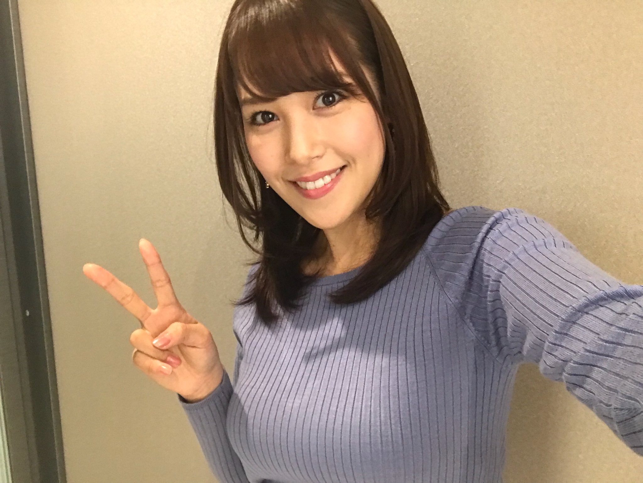 スピリッツ　2020 34　鷲見玲奈　喫茶落ちの為回りが固められてます 鷲見 玲奈(すみれいな) on X: 
