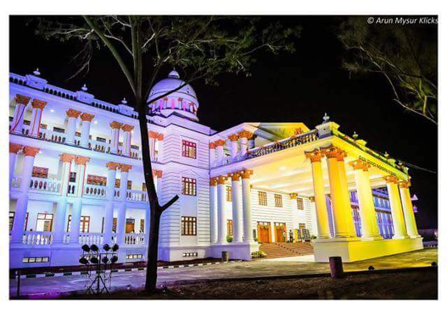 INCMysuru's tweet photo. #Repost from @arunmysur 
New District Administration Office - Ready for Inaguration!!! #mysuru #mysore  #karnataka #heritagecity #mysuruonline @Rekha94466154 https://t.co/bcFcFowawH