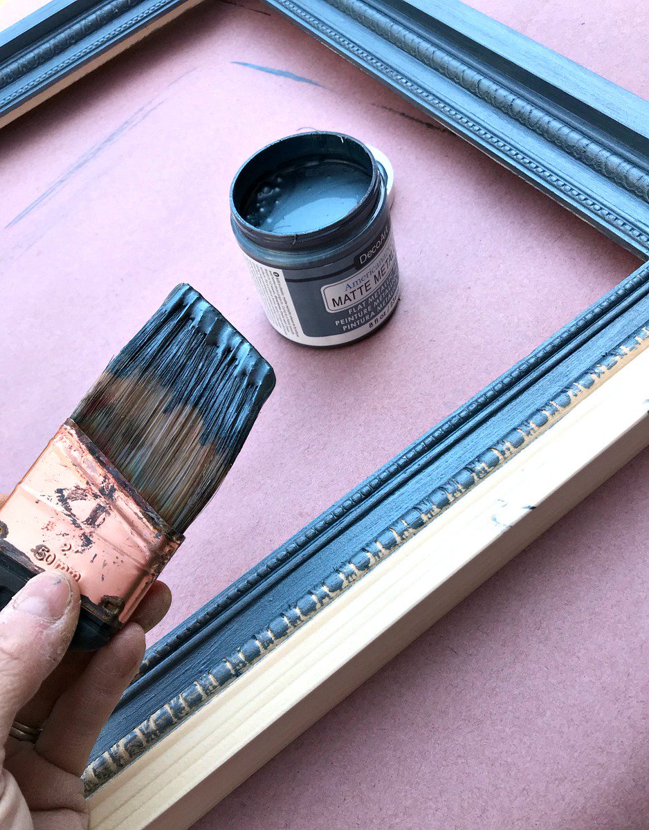jaimecostiglio's tweet photo. Fancy things up with matte metallic paint. https://t.co/tNNtr2t4fS #decoartprojects https://t.co/4ptdIkqAH2