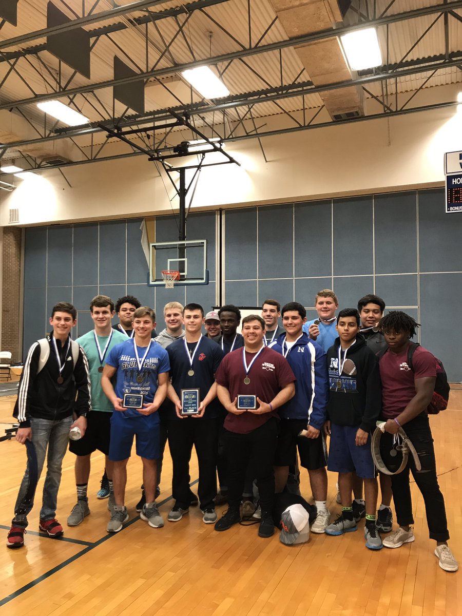 rxoprealtor's tweet photo. Good luck Needville Powerlifting Team at Regionals today! @miller_quade @AdamAltreche @CollinKovarcik @Coach_Mikulec https://t.co/oofwexqCRI