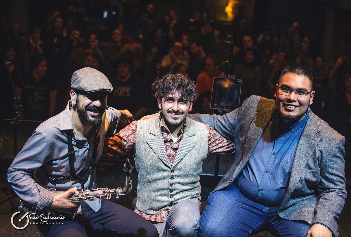ACnTheSoulMen's tweet photo. Muchísimas gracias a todos los que os acercasteis ayer a @Bilborockbilbao a darnos vuestro calor, y cómo no, a todos y cada uno de los que habéis hecho esto posible! Fue una pasada!!!🎙️🎷🎹🖤
Eskerrik asko denoi!!! https://t.co/rjBdtu8mja