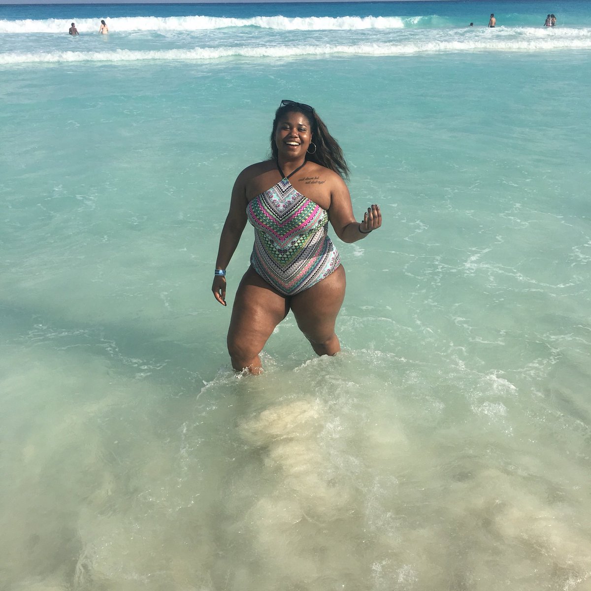 misschrisdee's tweet photo. This day last year 😫 #SpringBreak2017 https://t.co/f5h6viHZzD