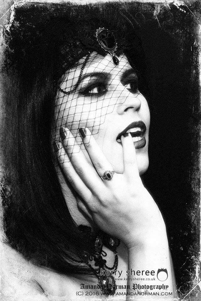 roguemodelsuk's tweet photo. Good afternoon everyone here’s an image of the irresistible @Kooky_KJ. Photographer @AmandaNorman. #roguemodelmanagement #rmm #alternativemodel #altmodel #goth #gothic #gothicbeauty #model https://t.co/jckY13CNvo