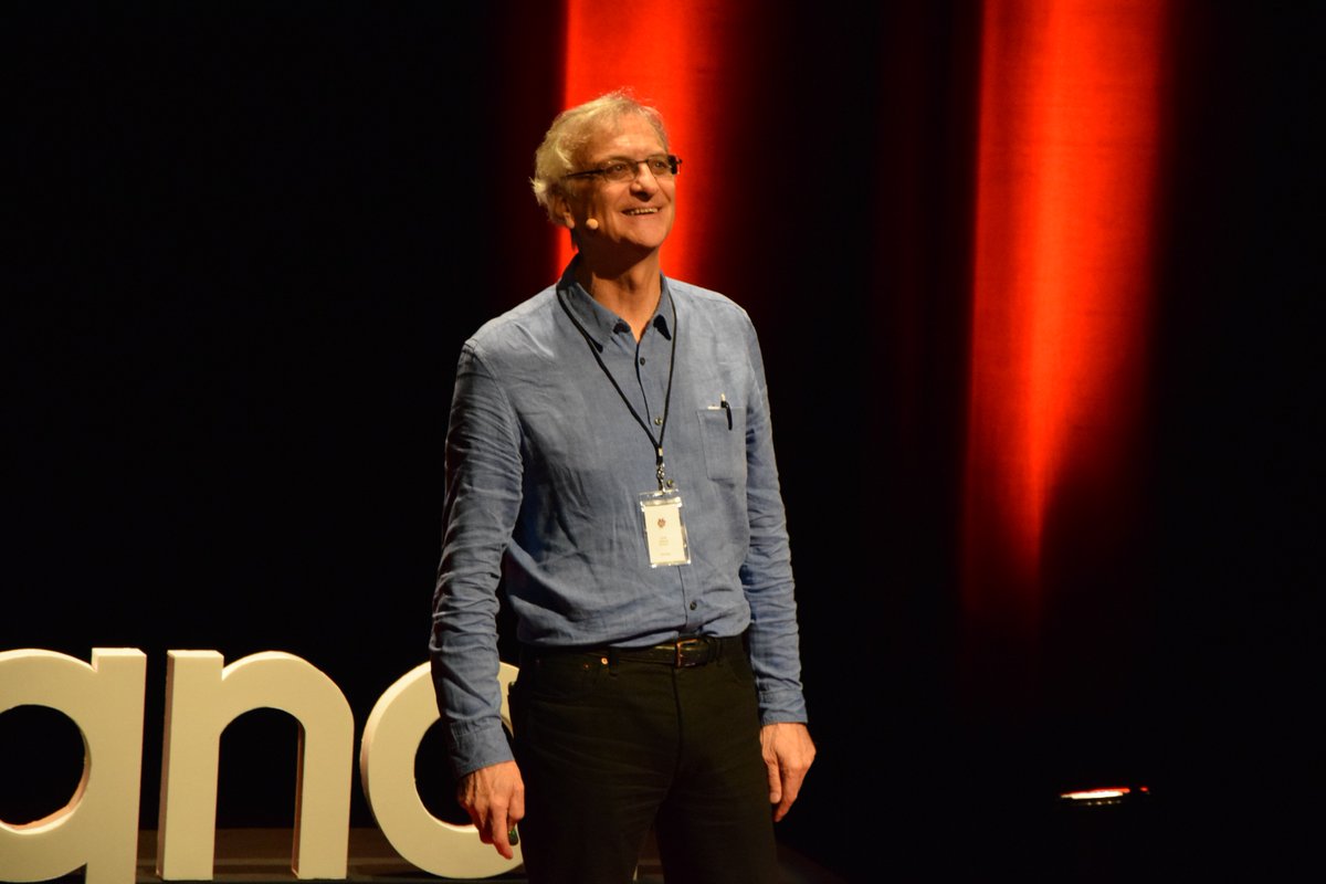 TedxAvignon's tweet photo. 3rd speaker of the day : Joël Gayet - Marketing territorial

#Tedx #Avignon #TedxAvignon #TedTalks #Conquete #Territoire #LaConqueteDeNosTerritoires #Direct https://t.co/PB2dKktfB2