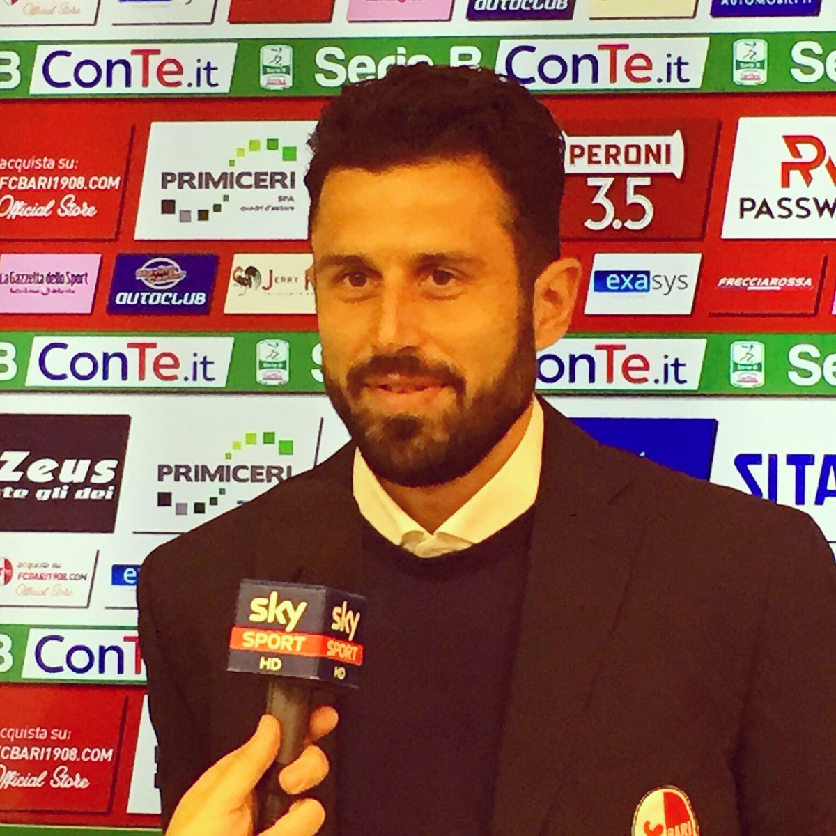 fcb1908's tweet photo. 🎙#Grosso: “Siamo focalizzati sulla Pro Vercelli. Sappiamo le difficoltà, ma desideriamo tanto fare una grande partita e vogliamo dare il massimo. Oggi voglio dare continuità alla squadra che ha fatto bene nell’ultimo periodo”.
•
#BARPRO  #ciaodavide13 #noisiamoconraffaele https://t.co/L0JLerUV07