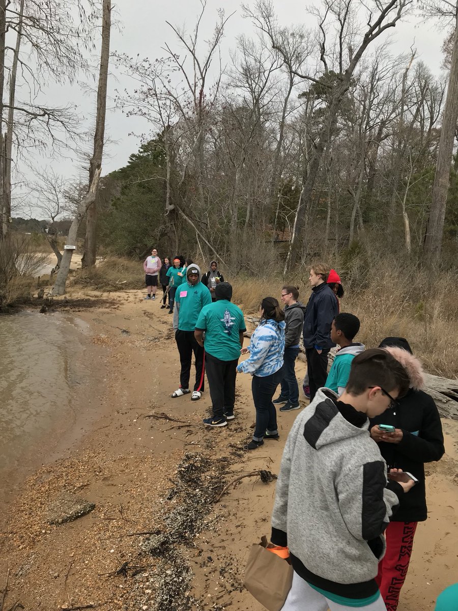 FishUnderwood's tweet photo. Morning walk by the water! @GRHS_Stallions @grcollegiate @GRLW_18 #grlw2018 https://t.co/zbPCMnhzgX