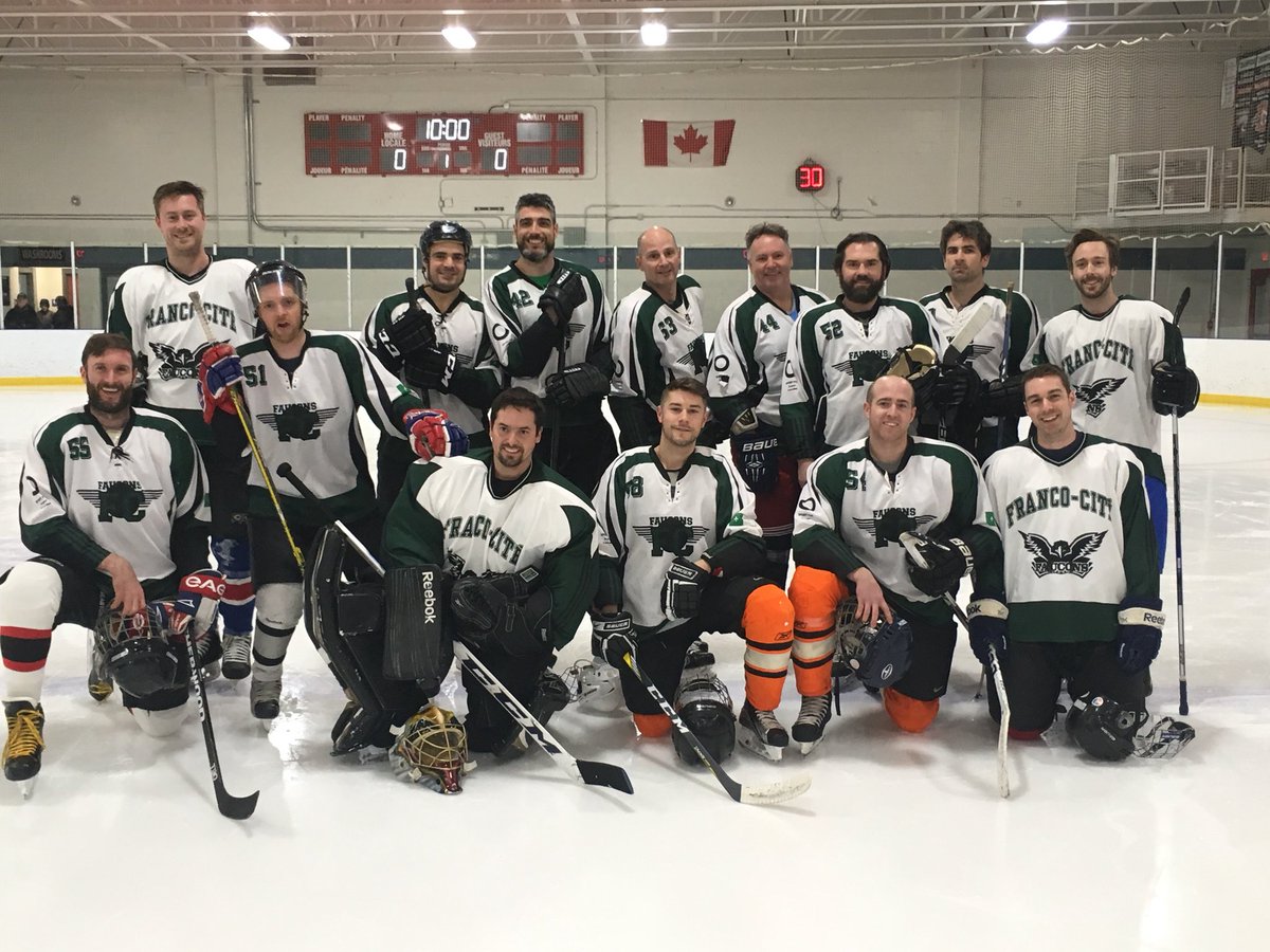 Franco_Cite's tweet photo. Match de hockey 7-8, les élèves l’emportent après des tirs de barrages! https://t.co/I1McUKGRSv