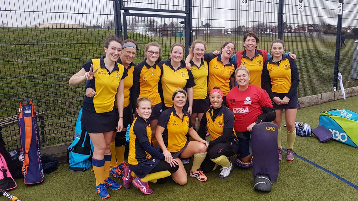StaffordLHC's tweet photo. Huge congrats to our 2nds who gain promotion to Staffs Div 1 with a 7-0 win v @TamworthHockey 

🏆🍾👏🏼💪🏻👍🏼😎🎉🏆 

#StaffordLHC #hockey #champions #winningweekend #promotion #smashedit https://t.co/su6EAwuxJp