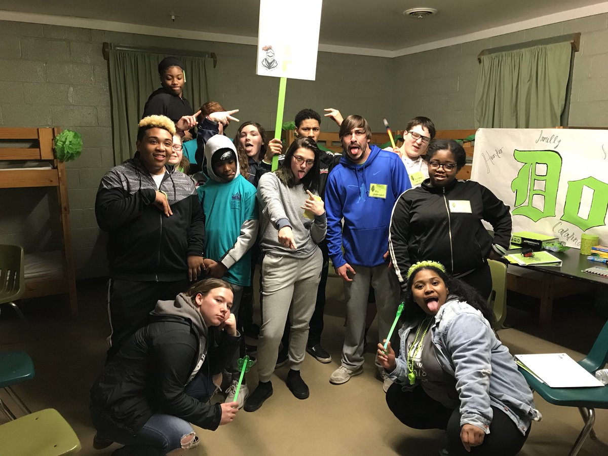 FishUnderwood's tweet photo. Dover wins!! So proud of this team!!! @GRLW_18 @GRHS_Stallions @grcollegiate #grlw2018 https://t.co/94DHpPPQe5