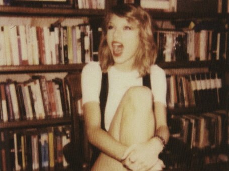 swylesmoodb's tweet photo. give me love like never before cause lately i've been craving more and it's been a while but I still feel the same https://t.co/Bgon99gTxQ