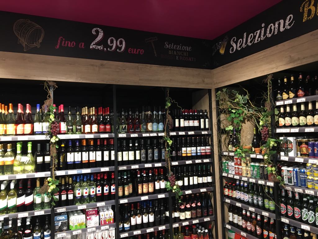 dipierromarco's tweet photo. Nuova apertura @DodecaOfficial. Anche con Multicedi  #edlp cresce in Campania.
Interessanti spunti per strategia di marketing incentrata su #sostenibilità, #etica e #risparmioenergetico https://t.co/7HJQFkw2XE
