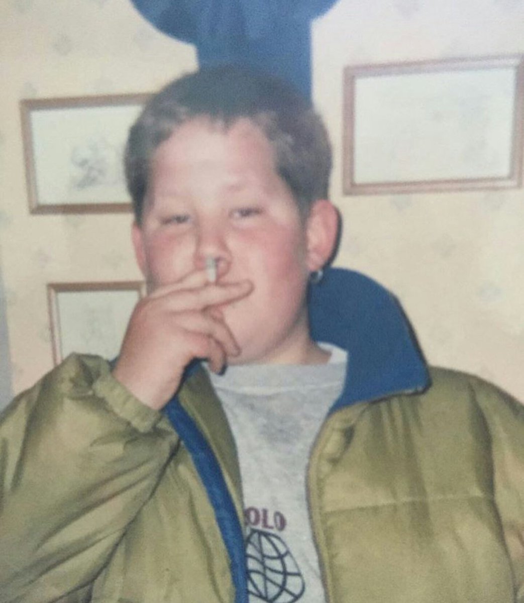 RagNBoneManUD's tweet photo. "13 years old & such a little shit!! #nextalbumcover
I actually removed some of the stuffing from that jacket so I had more room for stealing #truestory"
📷 @RagNBoneManUK https://t.co/f3VA9FD6Fx