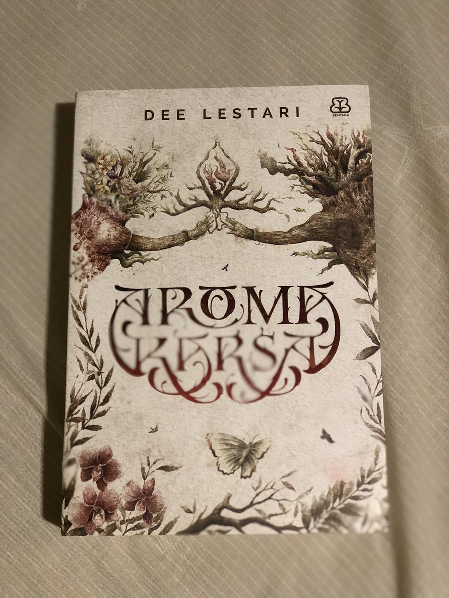 gustyalvaro's tweet photo. Tadinya mau malem mingguan keluar, tapi pas tau buku ini udah sampai di rumah. Gak jadi keluar deh. Mending malem mingguannya sama Buku @deelestari aja. #weekendberfaedah https://t.co/zcTrHJ0r5w