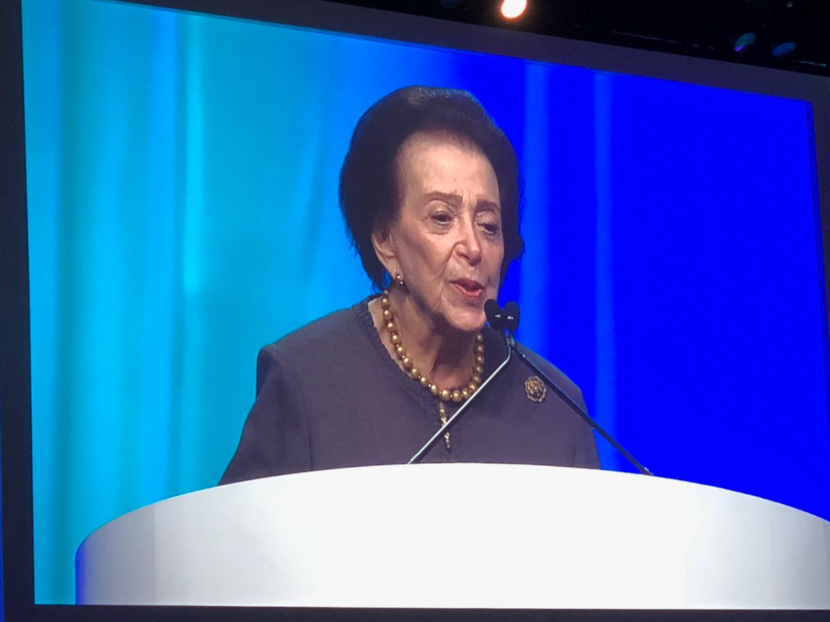 Nanette Wenger giving an eloquent Simon Dack Lecture at ACC on Women and Heart disease. She was born in 1930 and is inspirational!!