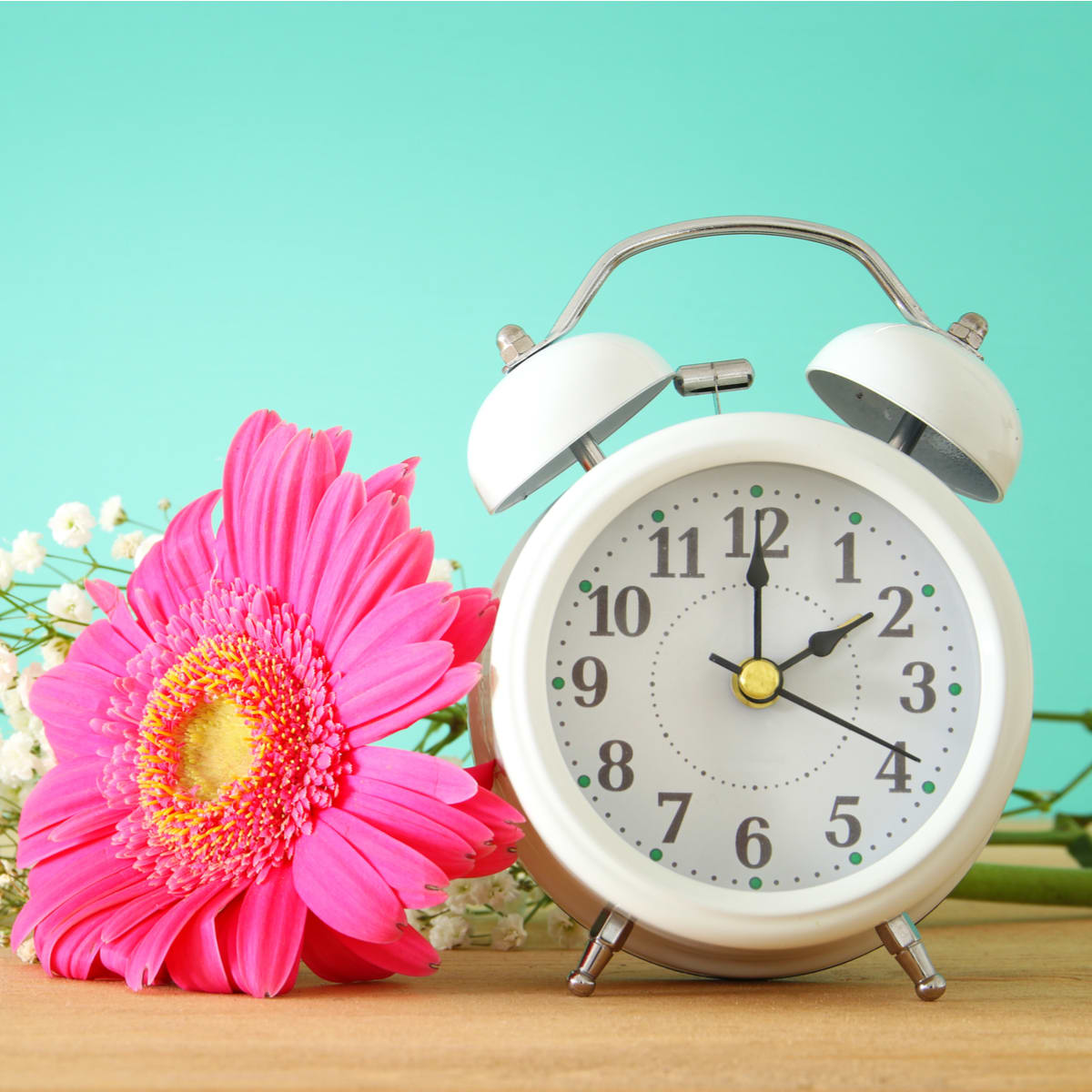 atlascredit's tweet photo. Reminder: Daylight Savings Time Begins tomorrow at 2 AM. https://t.co/0ZZgi2dE0X