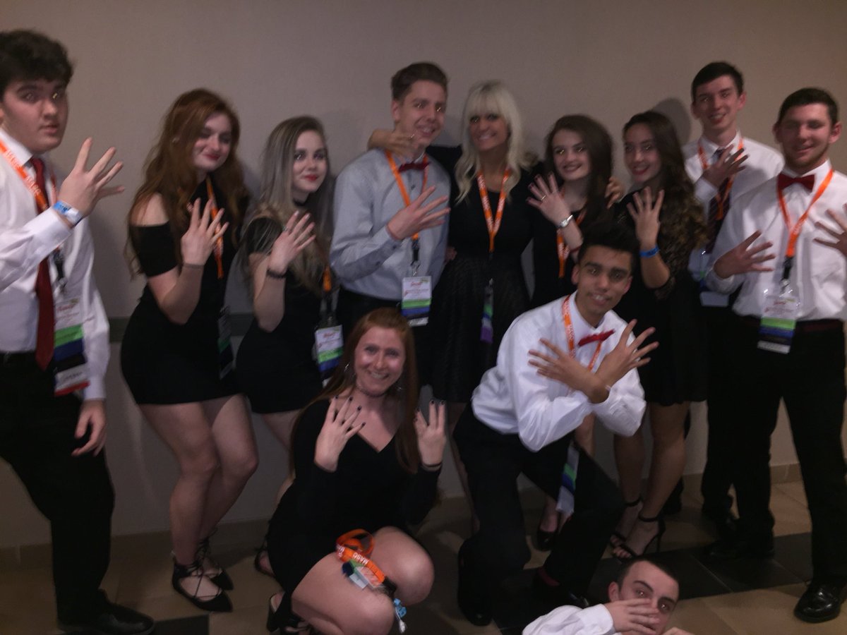 jackmschreibs's tweet photo. 3 years gone and each one is still an amazing experience in its own way #MASC #CDMASC #BetterThanGood https://t.co/rQcQn3k480