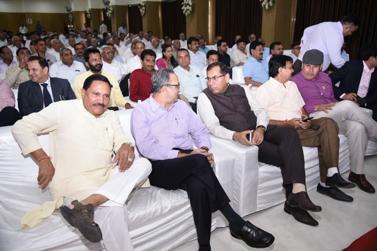 saurabhpatelguj's tweet photo. Attended the occasion of the best Congregation Ceremony at Surat.
Organized by the Vishv UMIYA Foundation (વિશ્વ ઉમિયાધામ) https://t.co/TfOQov2srx