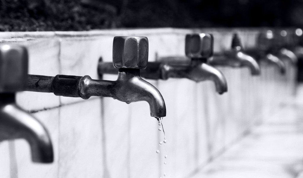 GlobifyMag's tweet photo. "WWF predicts that by 2025, two-thirds of the world population may face water shortages." @Felix_Bonifer has more of the story on our website https://t.co/xbW6tRvUCg https://t.co/6NvS5qyKlP