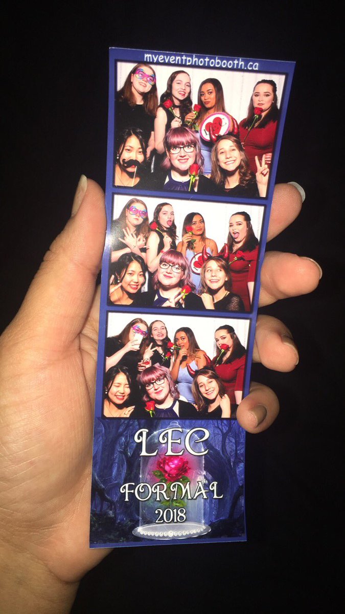 Izzyfrmthablock's tweet photo. I had so much fun at last night’s formal! 😊 https://t.co/eXHt6bp5Eo