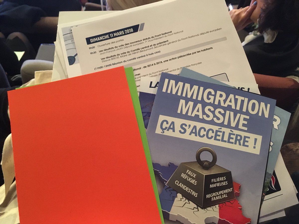 mxchaussat's tweet photo. Les travaux, bilans et votent se suivent dans l’amphithéâtre du #CongresFN2018 . A suivre les résultats du questionnaire envoyé il y a 3 mois aux adhérents du @FN_officiel . @FrontNational01 #FN01 https://t.co/ZeBsPCzfP1