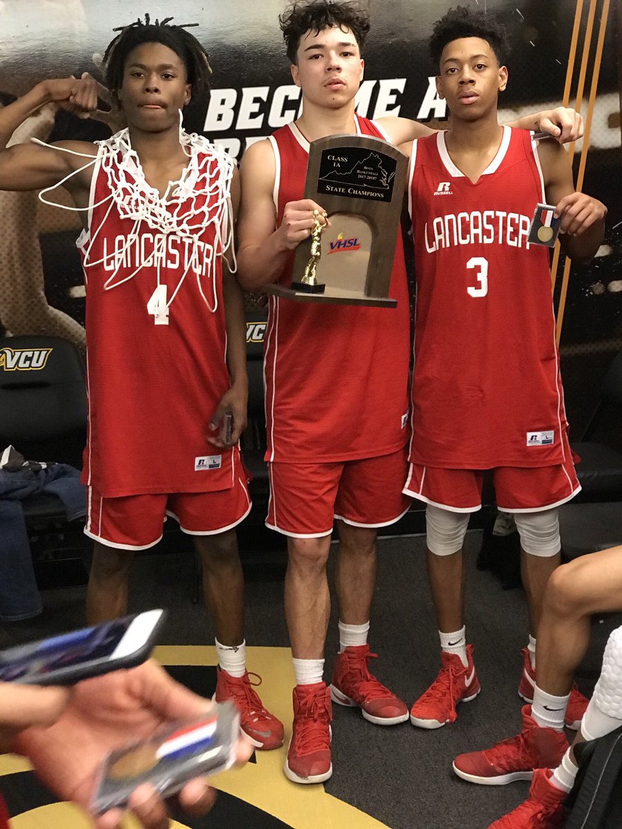 T_Frisby3's tweet photo. family.. we did it.. from the region to the state. this was my ultimate goal for the year ❤️💯💍 #GTVA https://t.co/nXMwatQy3J