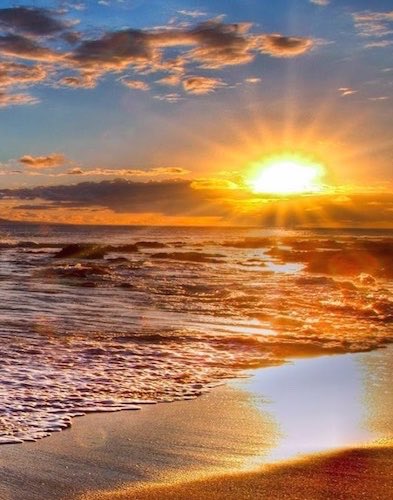 mariasoleteresa's tweet photo. “Non sempre le nuvole offuscano il cielo:
a volte lo illuminano”
#NonSempre https://t.co/tQGq6N3OCS
