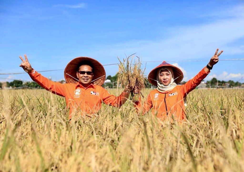 community_113's tweet image. Seperti padi, kian berisi kian merunduk..

#DIAmi
#113