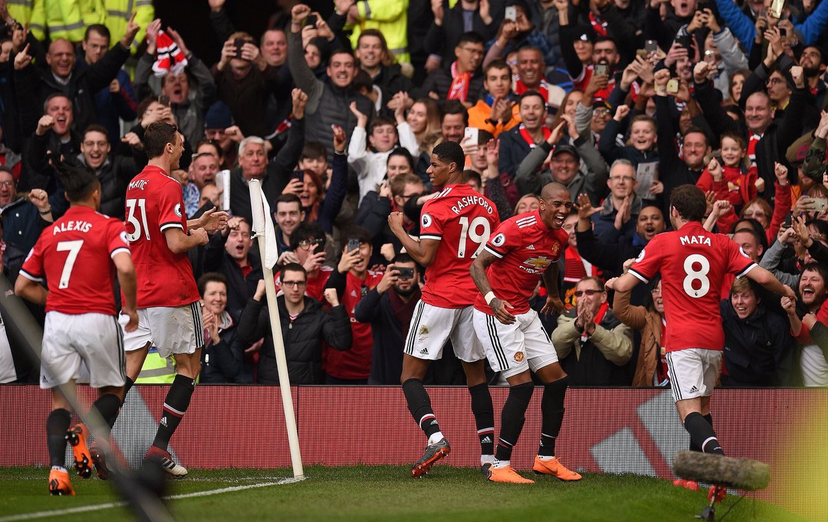 RedDevilTimes's tweet photo. Lukaku assist ✔️
Rashford 🥅 ✔️
Rashford 🥅 ✔️
Important win✔️
Mourinho the genius✔️
Klopp silenced ✔️
Scousers beaten✔️
Salah in Young’s pocket✔️
#YSB ✔️

United 2 Liverpool 1

#MUFC / #MUFCvLFC200 https://t.co/m5eLnV9G4p