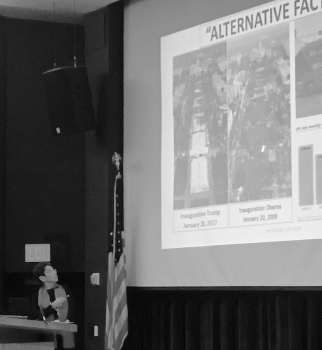 lansi_tc's tweet photo. Ruth Wodak on #recontextualizing facts as opinion #GURT2018 https://t.co/NXwCAxgZ90