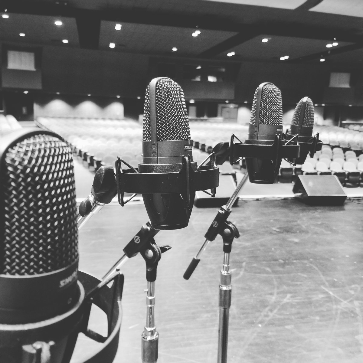 DutteraSound's tweet photo. Getting ready for a weekend full of fun with Trans Siberian Orchestra's own Mark Wood.

#DutteraSound #Shure #FirstChair #RockNRoll https://t.co/wcqyZaFzLo