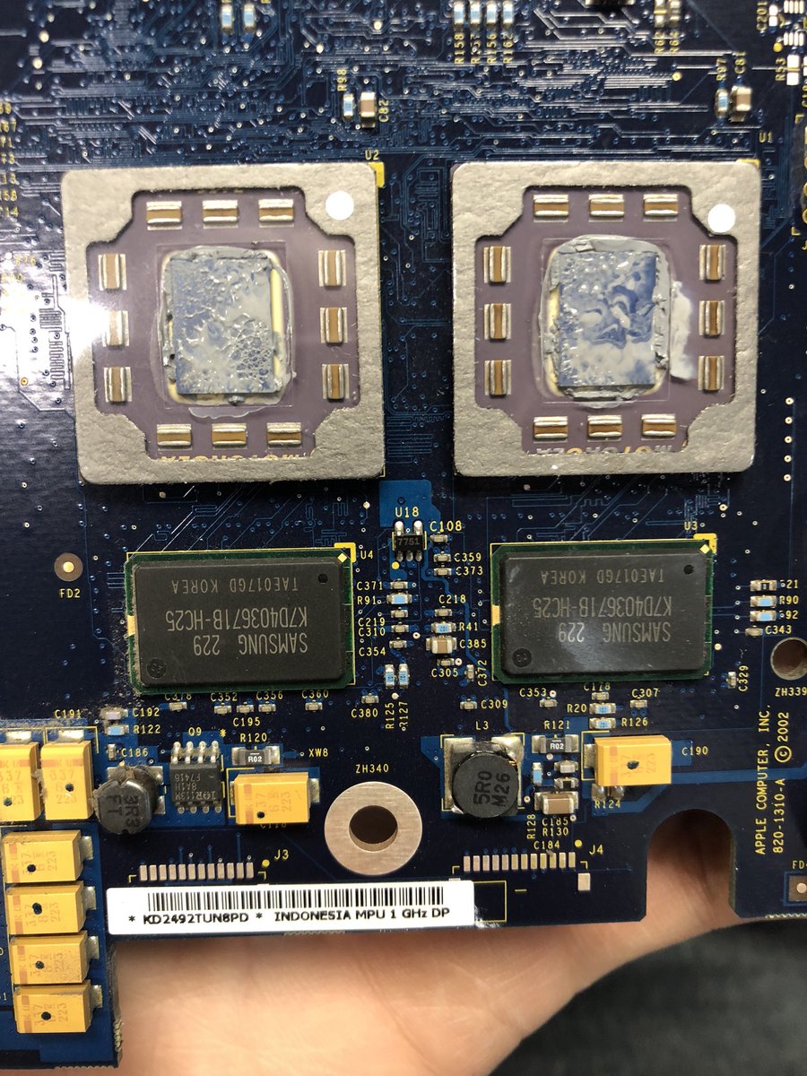 Mac84tv's tweet photo. Attempting a upgrade #g4 #powerpc #macintosh #apple #dualcpu https://t.co/HXCUzStaWM