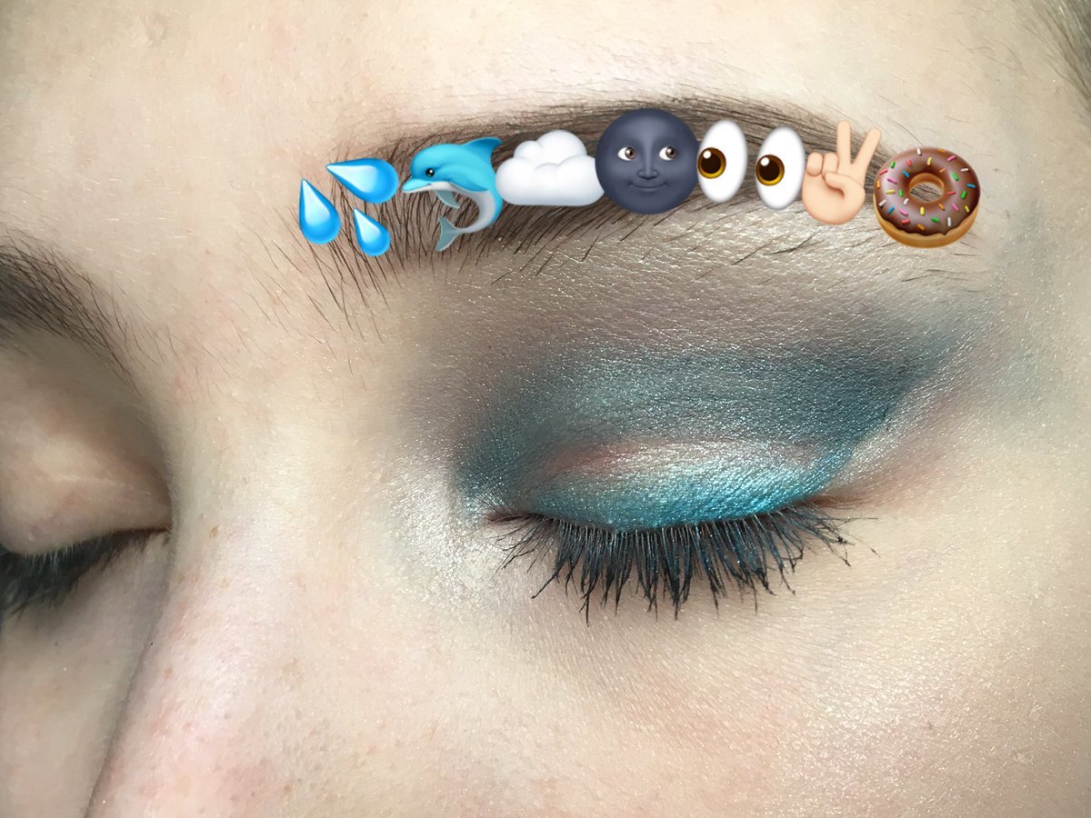 ...i decided to try something new
(the emojis are to cover up my dodgy eyebrows🙂)
J U S T  K E E P  S W I M M I N G
products used: 
@NyxCosmetics wicked dreams palette 
<a href="/MorpheBrushes/">Morphe</a> Jaclyn Hill palette 
<a href="/BenefitBeauty/">Benefit Cosmetics US</a> roller lash mascara 
💦🐬☁️🌚👀✌🏻🍩