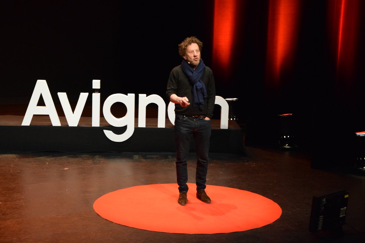 TedxAvignon's tweet photo. Last speaker before the break : Pierre Blumberg - Acteur

#Tedx #Avignon #TedxAvignon #TedTalks #Conquete #Territoire #LaConqueteDeNosTerritoires #Direct https://t.co/vMZbGVq0On